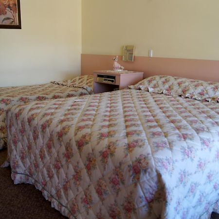 Milang Lakes Motel מראה חיצוני תמונה