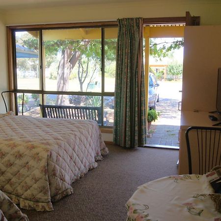 Milang Lakes Motel מראה חיצוני תמונה