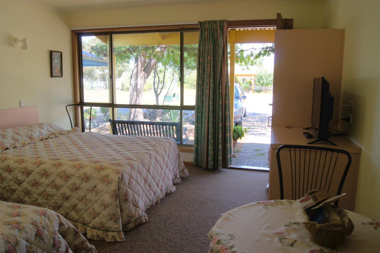 Milang Lakes Motel מראה חיצוני תמונה